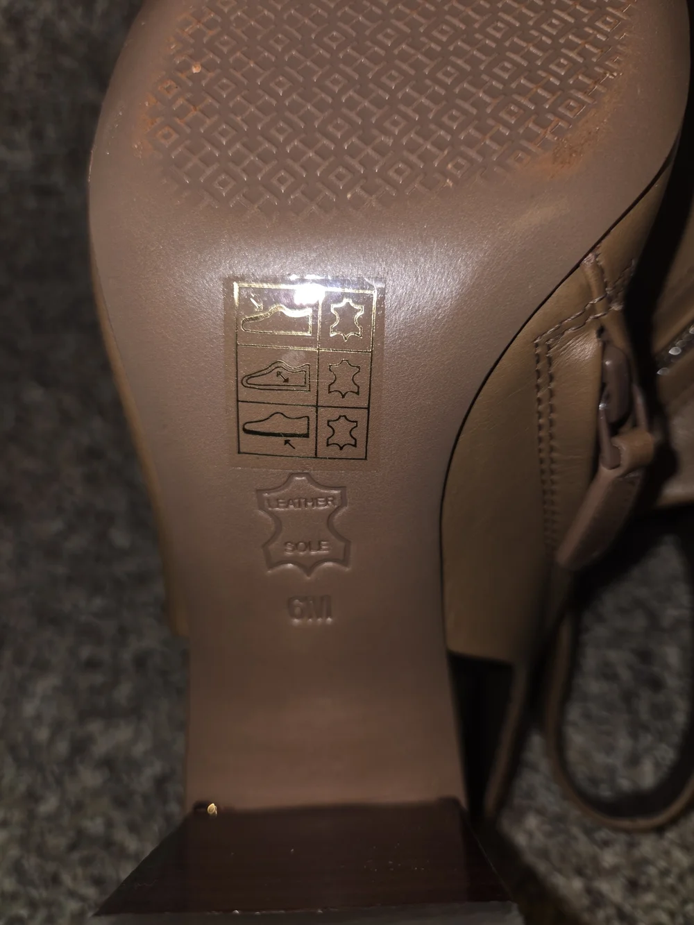 Tory Burch chic open